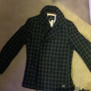 Trench coat never worn